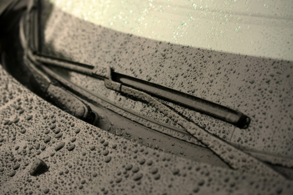 Signs It’s Time to Change Your Wiper Blades