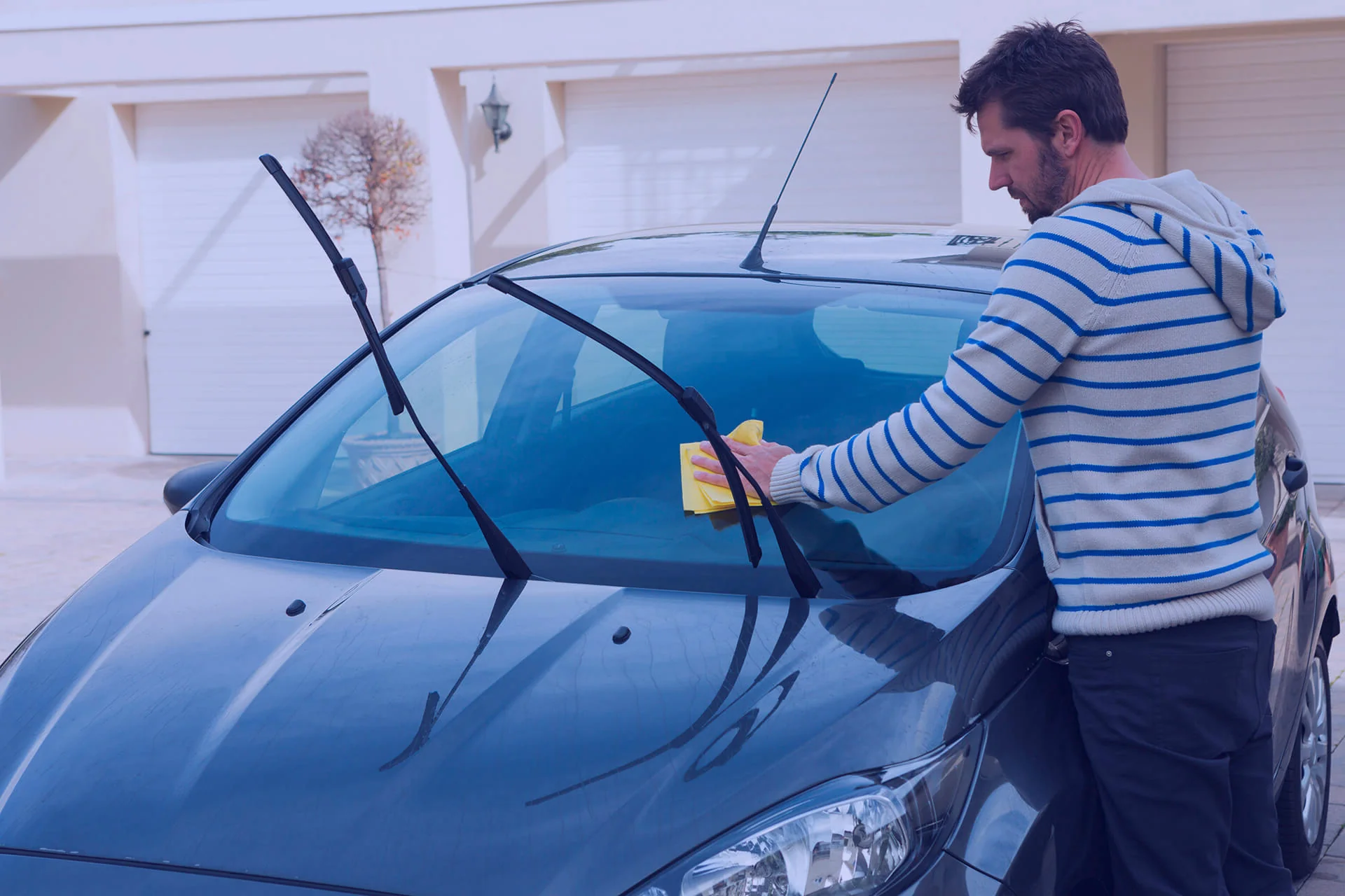 Why You Should Clean Your Windsceen Before Replacing Wiper Blades